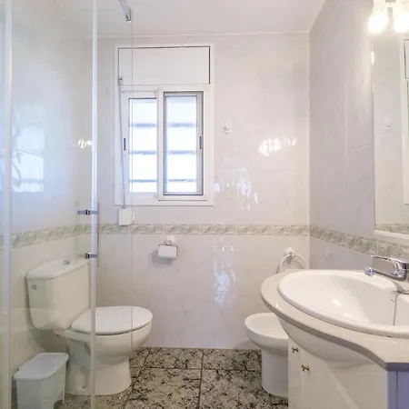 El Refugi Villa *