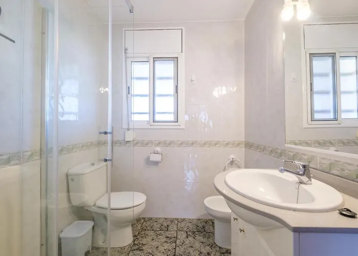 El Refugi Villa *